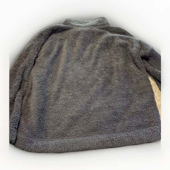Jane & Bleecker Tops - Jane and Bleecker Plush Pullover Faux Fur Sherpa Top / Jacket - Gray Size S
